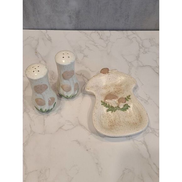 Mushroom Spoon or Tea Rest, Salt Pepper Shakers Retro Kitsch, Novelty Speckled - Picture 3 of 12